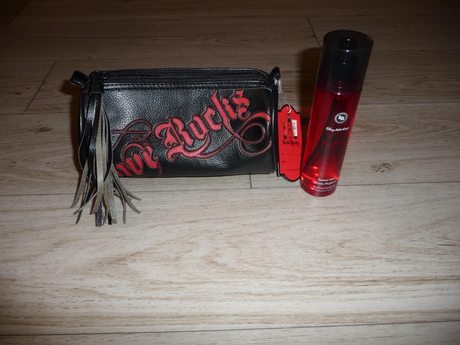 VICTORIA’S SECRET LOVE ROCKS SCENTED MIST, SEXY LITTLE THINGS 125ML 4.2 FL OZ