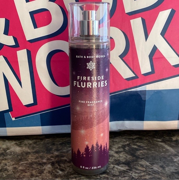 Bath & Body Works Fireside Flurries Fine Fragrance Mist, 8 Oz Full Size