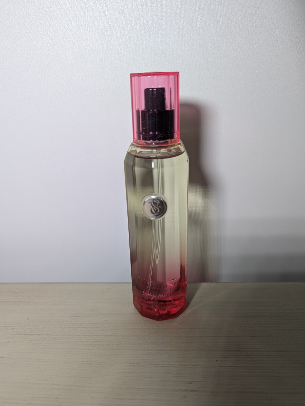VICTORIA’S SECRET FRAGRANCE MIST 4.2 OZ BODY MIST 4.2 OZ / 125 ML – CHOOSE ONE