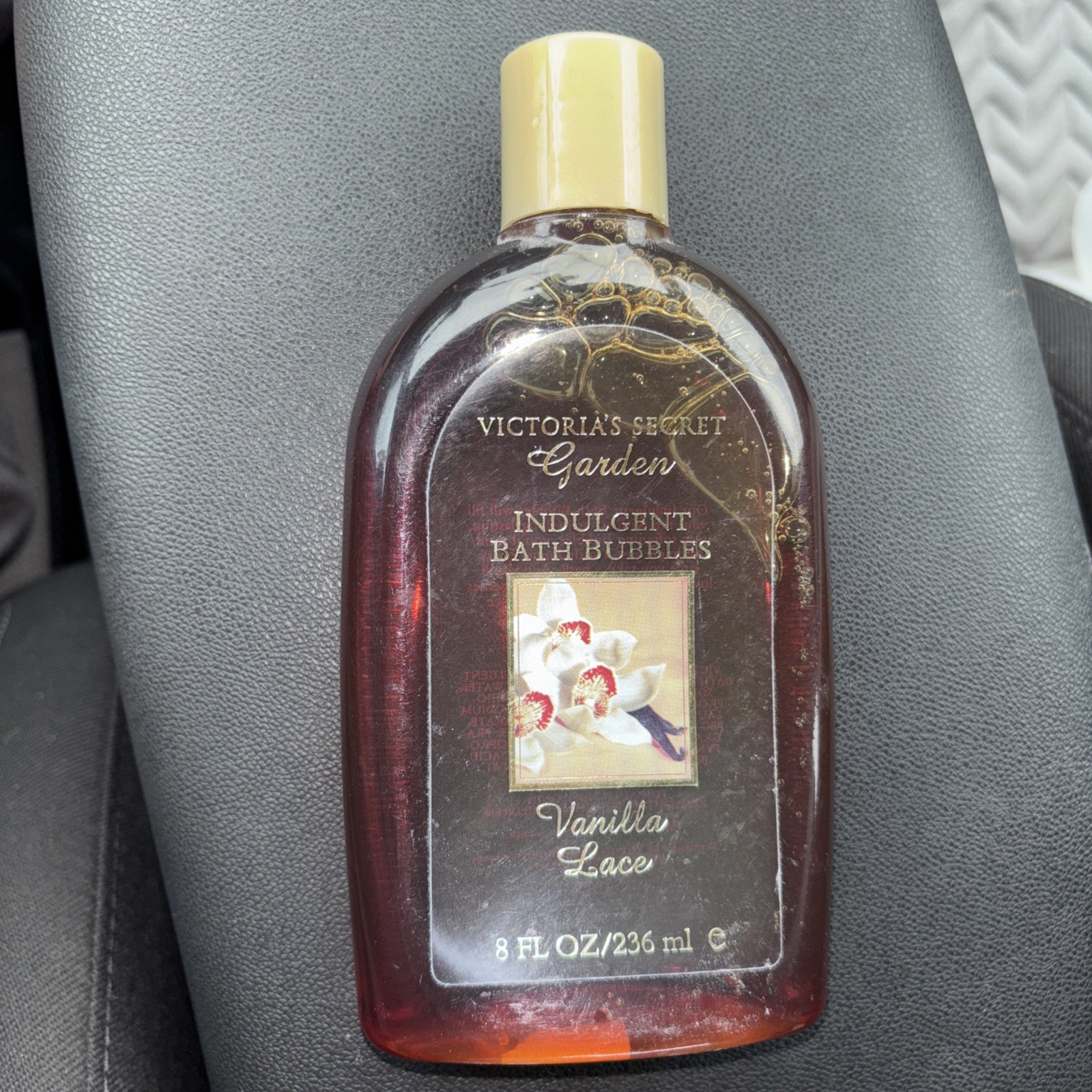 Victoria’s Secret Vintage Vanilla Lace Bath Bubble 8fl Oz Full